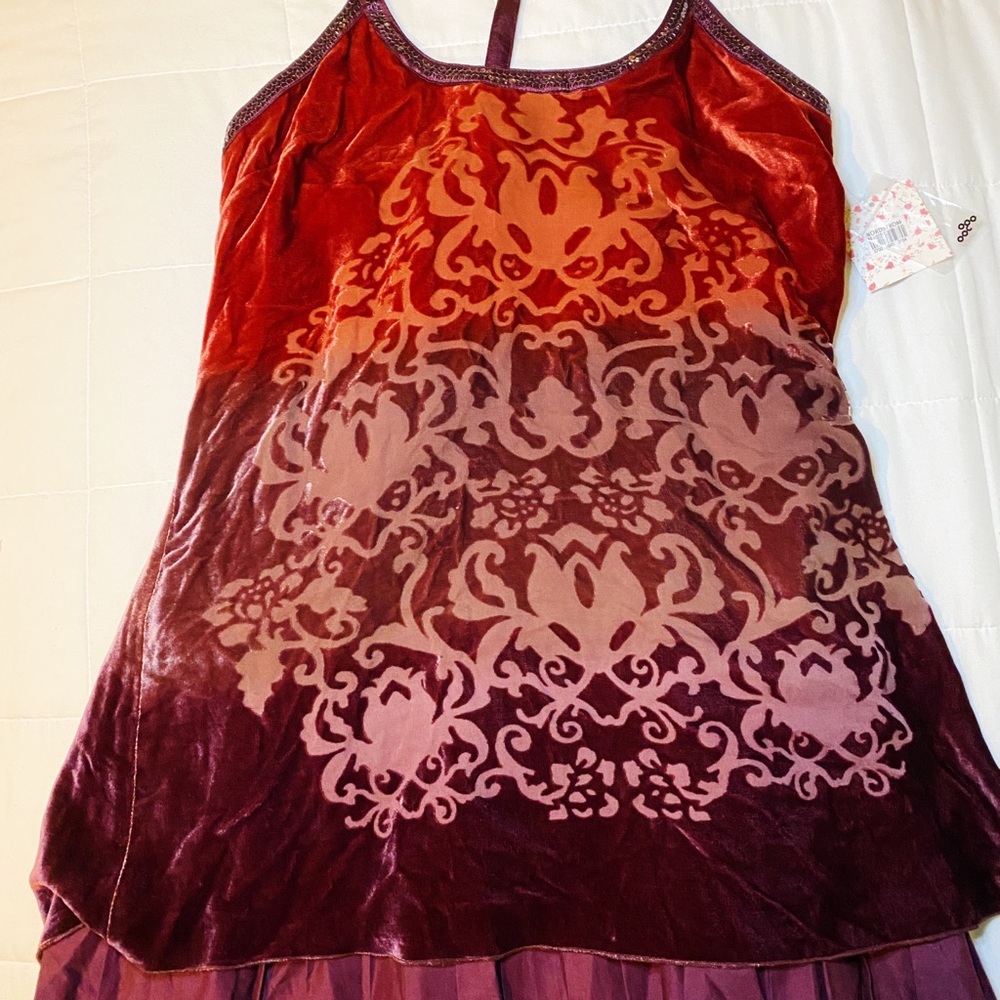 Never been worn Velvet Free People dress !! Comes with free people bag
